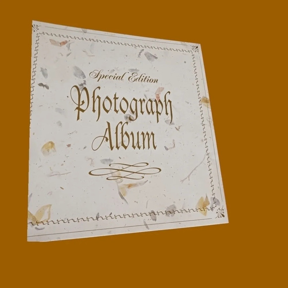 Robert Frederick special edition victorian photo album beige color - Picture 4 of 11